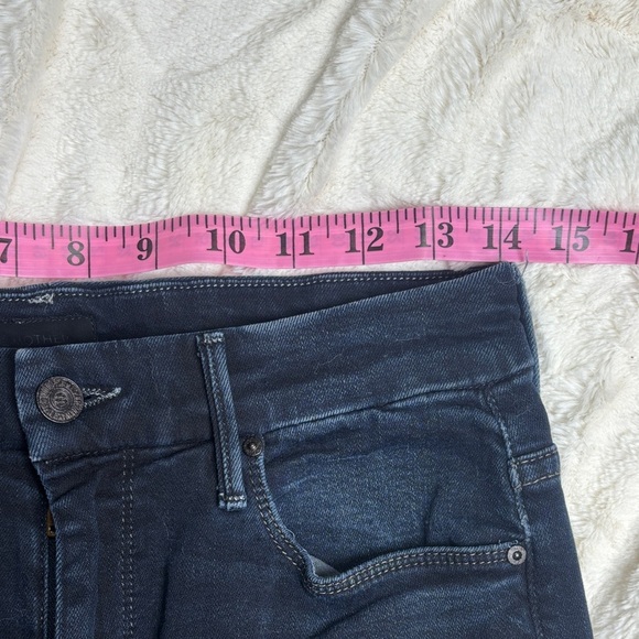 Mother High Waisted Looker Ankle Fray in Last Call Jeans - Picture 8 of 11